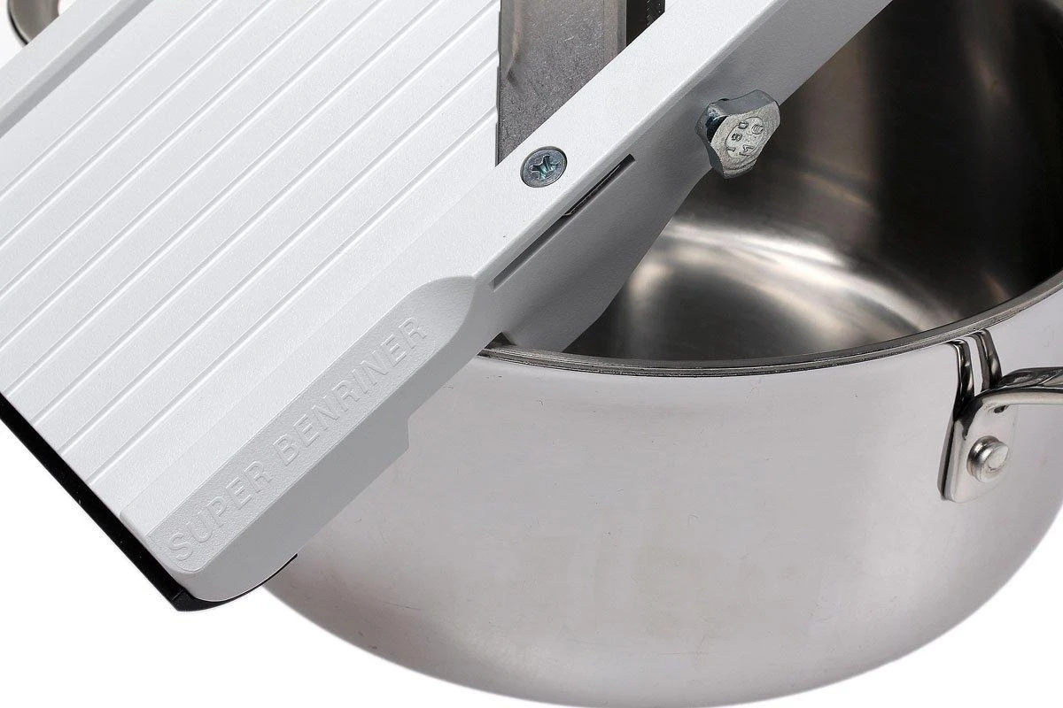 Mandoline Benriner Super, 951110, 9,5 Cm 7 Mandoline Benriner Super, 951110, 9,5 Cm – Image 7