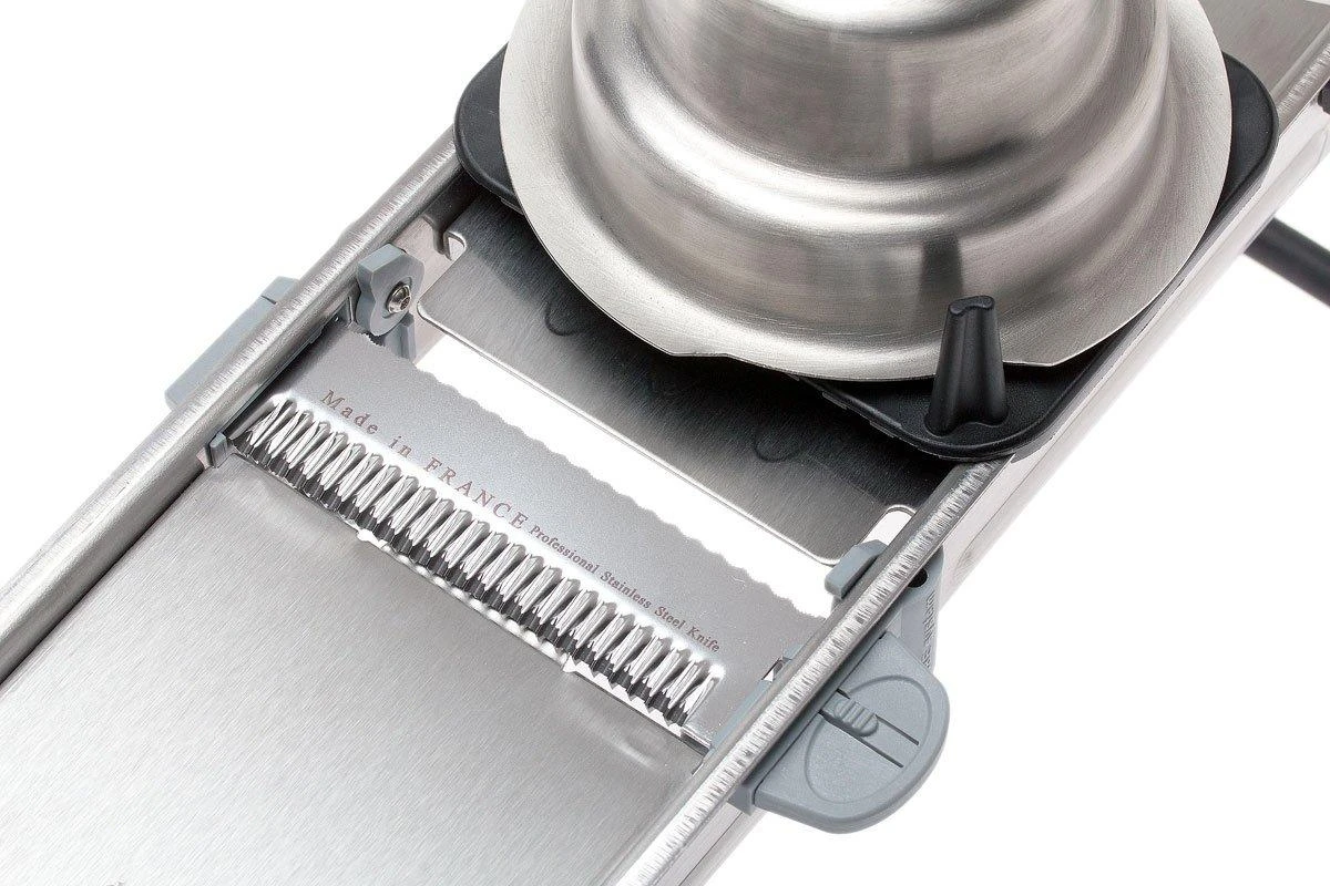 De Buyer Revolution Mandoline 2012.01 3 De Buyer Revolution Mandoline 2012.01 – Image 3