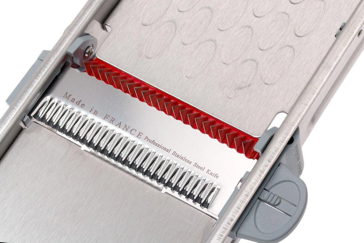 De Buyer Revolution Mandoline 2012.01 4 De Buyer Revolution Mandoline 2012.01 – Image 4