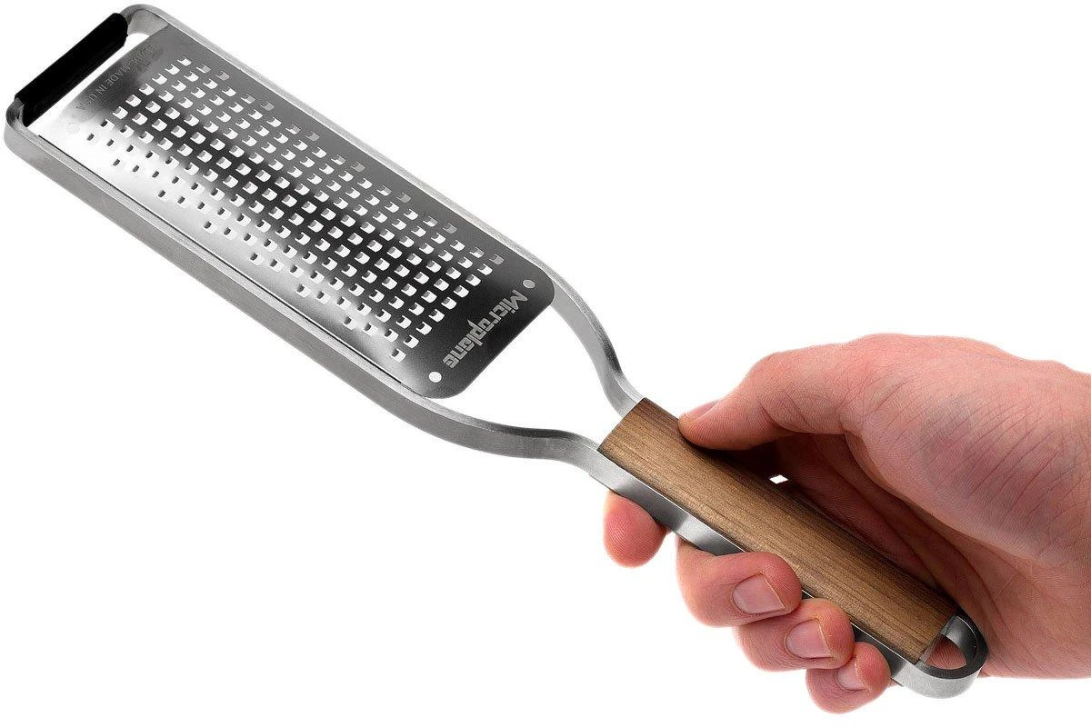 Microplane Master Grater Rasp Coarse #3, Grossière 43300 4 Microplane Master Grater Rasp Coarse #3, Grossière 43300 – Image 4