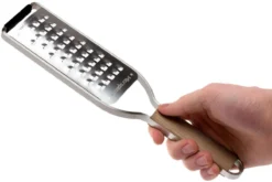 Microplane Master Grater Rasp Extra Coarse #5, Extra Grossière 43308 -Cuisine Couteaux Boutique MP43308 04 microplane master grater mp43308 04