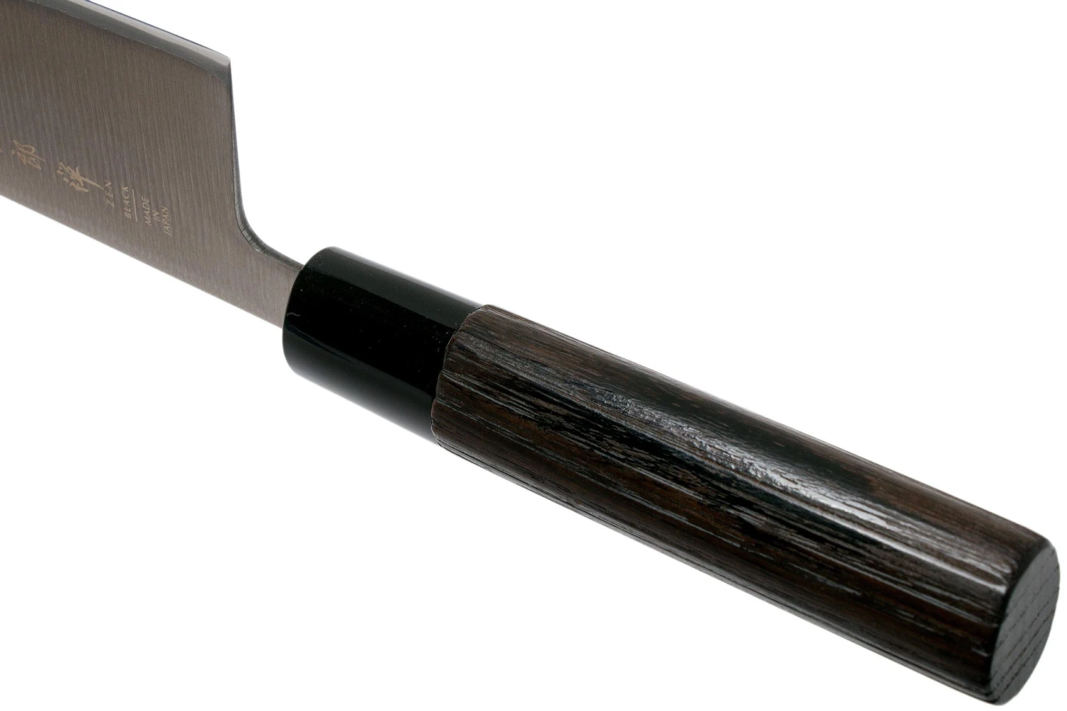 Tojiro Zen Black Santoku 16,5 Cm, FD-1567 4 Tojiro Zen Black Santoku 16,5 Cm, FD-1567 – Image 4