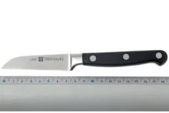 Zwilling - Professional « S » Couteau à Légumes 9 Cm -Cuisine Couteaux Boutique ZW31020 090 04 zwilling professional s 31020 090 groentemes d4