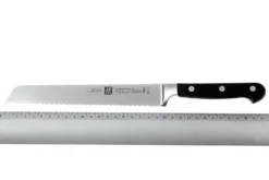 Zwilling - Professional « S » Couteau à Pain 20 Cm -Cuisine Couteaux Boutique ZW31026 200 04 zwilling professional s 31026 200 broodmes d4