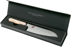 Miyabi By Zwilling 5000MCD Santoku, 34374-181 16 Miyabi By Zwilling 5000MCD Santoku, 34374-181 -Cuisine Couteaux Boutique ZW34374 181 08 miyabi v201907 scaled