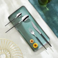 Amefa Soprano 1114 Set De Couverts 16 Pièces -Cuisine Couteaux Boutique soprano bestekset 16 delig zwart ambiance 1114dttr16b60